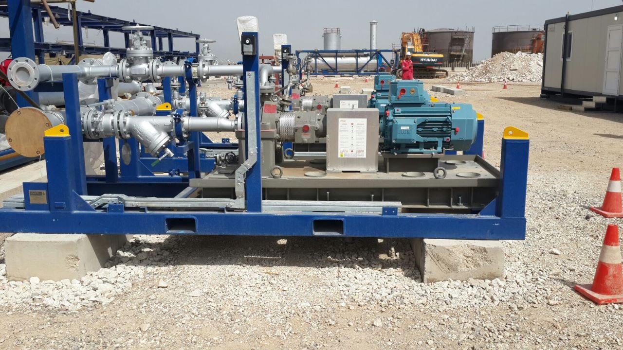 Loading station pump installation